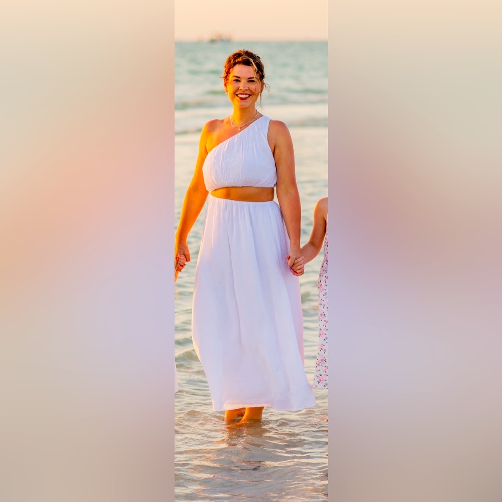 Abercrombie and fitch white dress